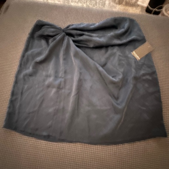 ELOQUII Satin Drape Front Knot Mini Skirt Sz 16 NWT Matching CropTop in my Shop - Picture 5 of 10